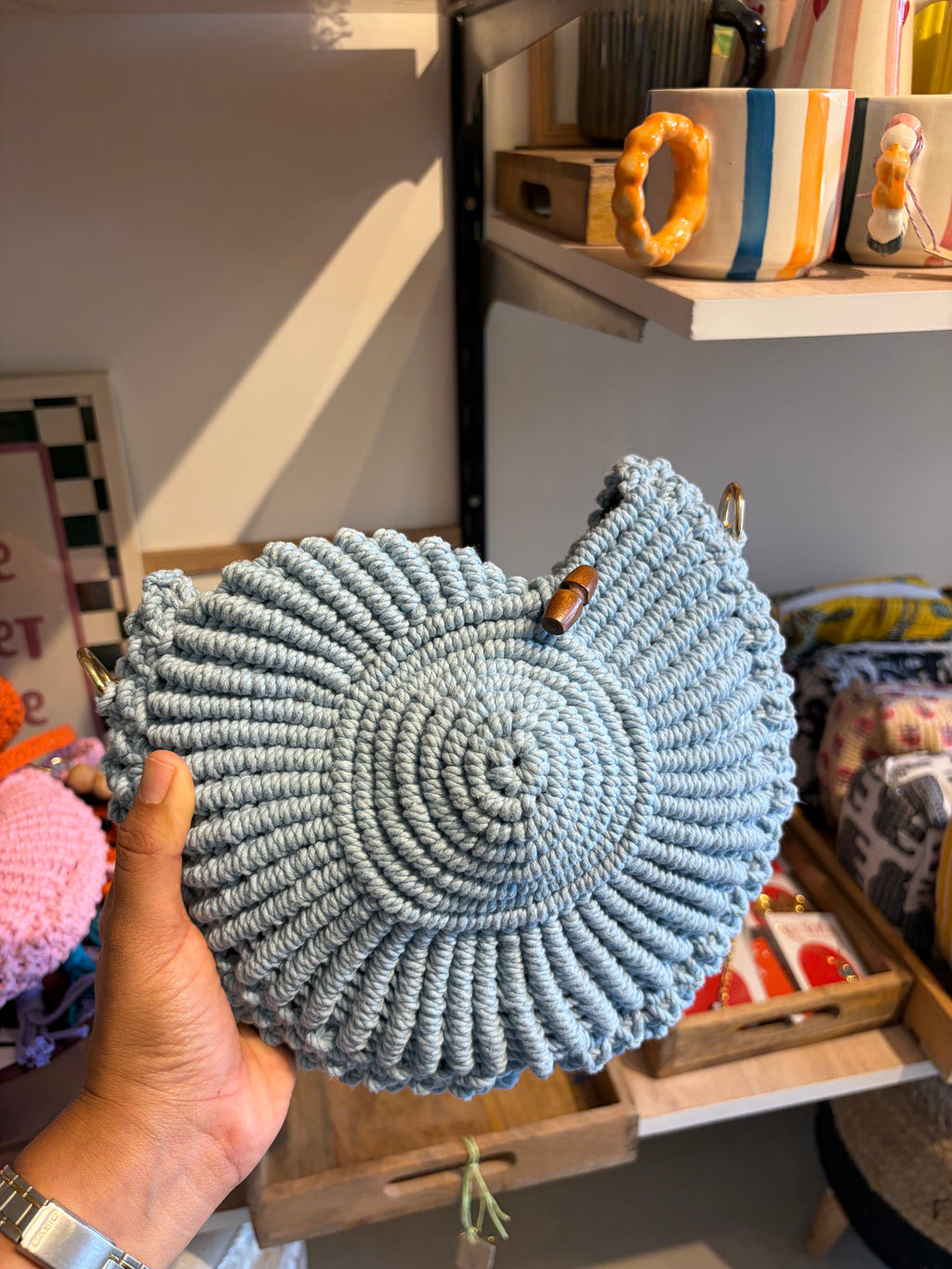 Blue shell crochet shoulder bag