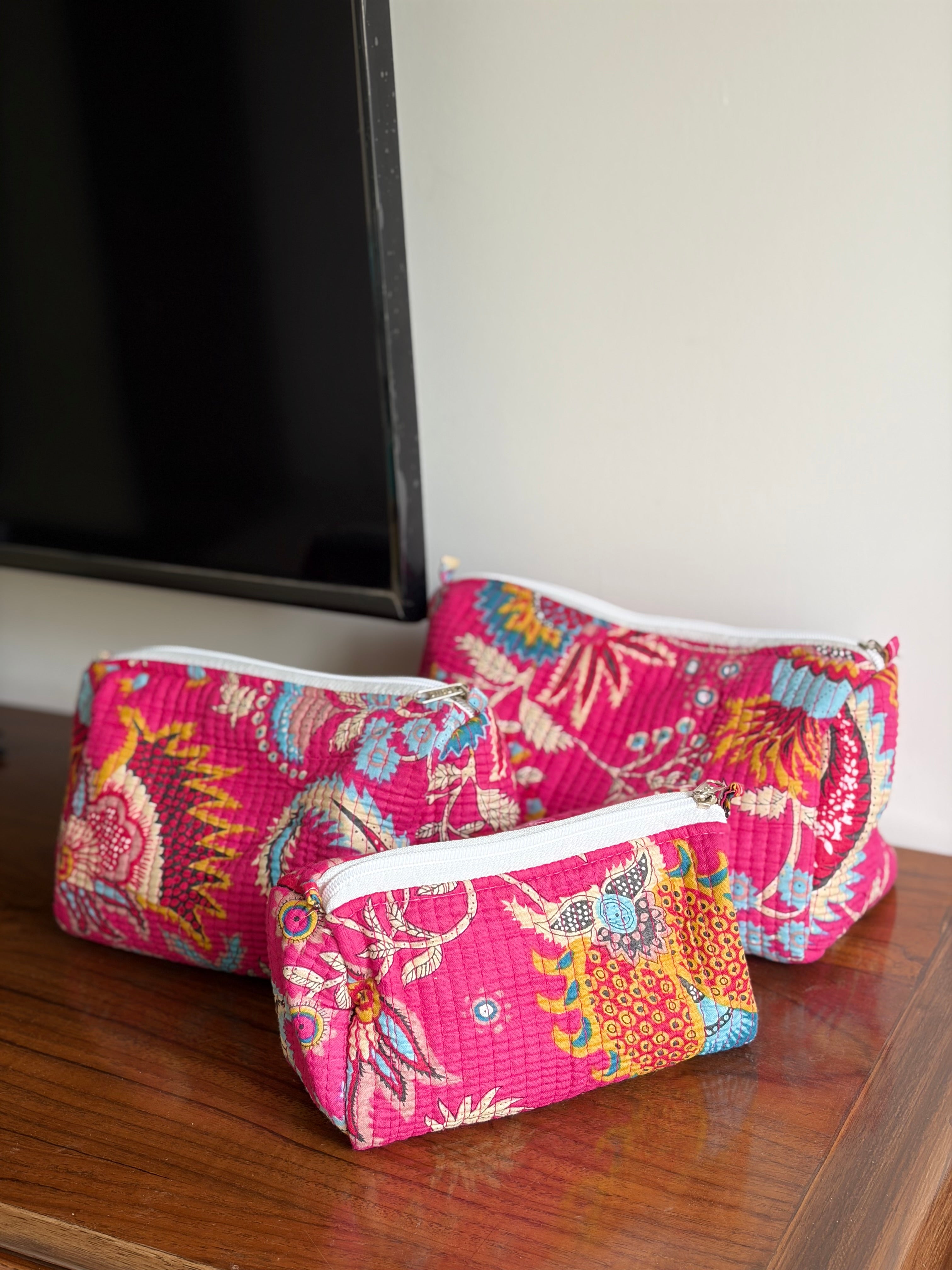 Pink Pouch set of 3, Inner small compartments, Toiletry Pouch, Gift set